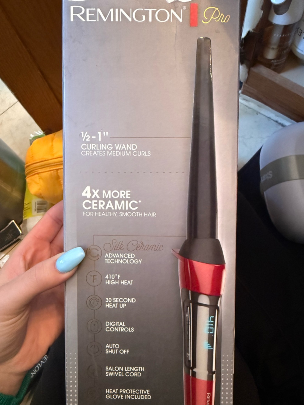 Remington Pro Tapered Ceramic Curling Wand in Red and Black